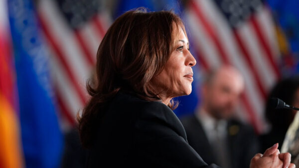 Kamala Harris, Día del Chef, Día de la Estadística, Día de la Osteoporosis, y Viggo Mortensen