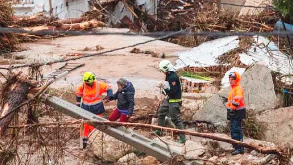 La noche infernal de angustia y terror con un primer balance de 70 víctimas y decenas de desaparecidos