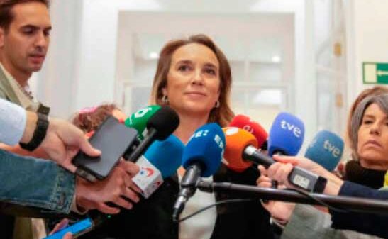 García Ortiz desprecia la petición del Consejo Fiscal de su dimisión como Fiscal General García Ortiz desprecia la petición del Consejo Fiscal de su dimisión como Fiscal General