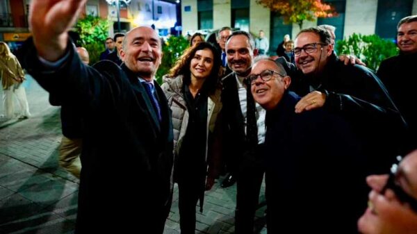 Feijóo y Ayuso unidos para sacar a España de la normalización de la mentira y de la corrupción que pretende Sánchez