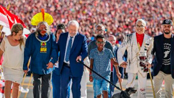 Fuerte presión sobre Lula para una transición pacífica que ponga fin al mandato de Maduro