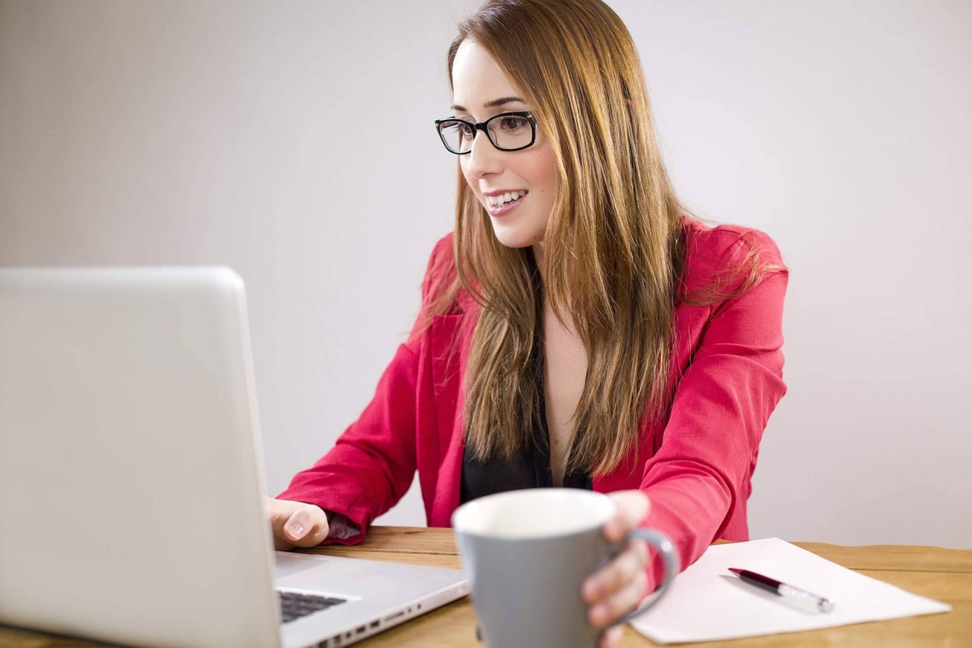 Los beneficios de trabajar con una asesoría especializada en Pymes Los beneficios de trabajar con una asesoría especializada en Pymes