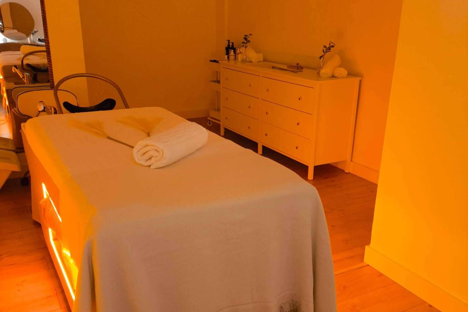 Primer Head Spa en Mallorca; Una experiencia de relajación única Primer Head Spa en Mallorca; Una experiencia de relajación única