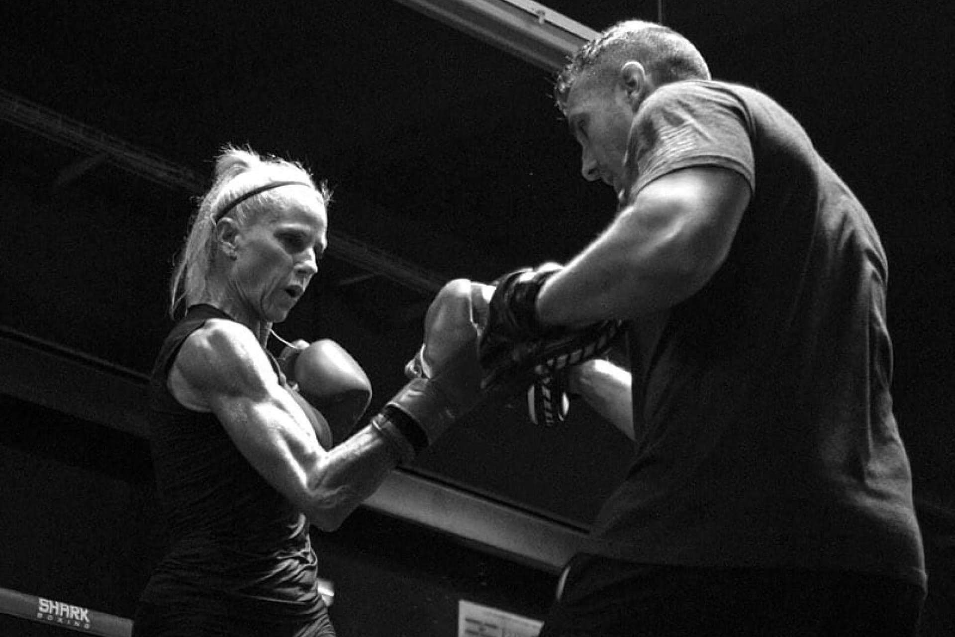 Boxeo femenino, la combinación perfecta de fuerza y salud en Entrena en Barcelona Boxeo femenino, la combinación perfecta de fuerza y salud en Entrena en Barcelona
