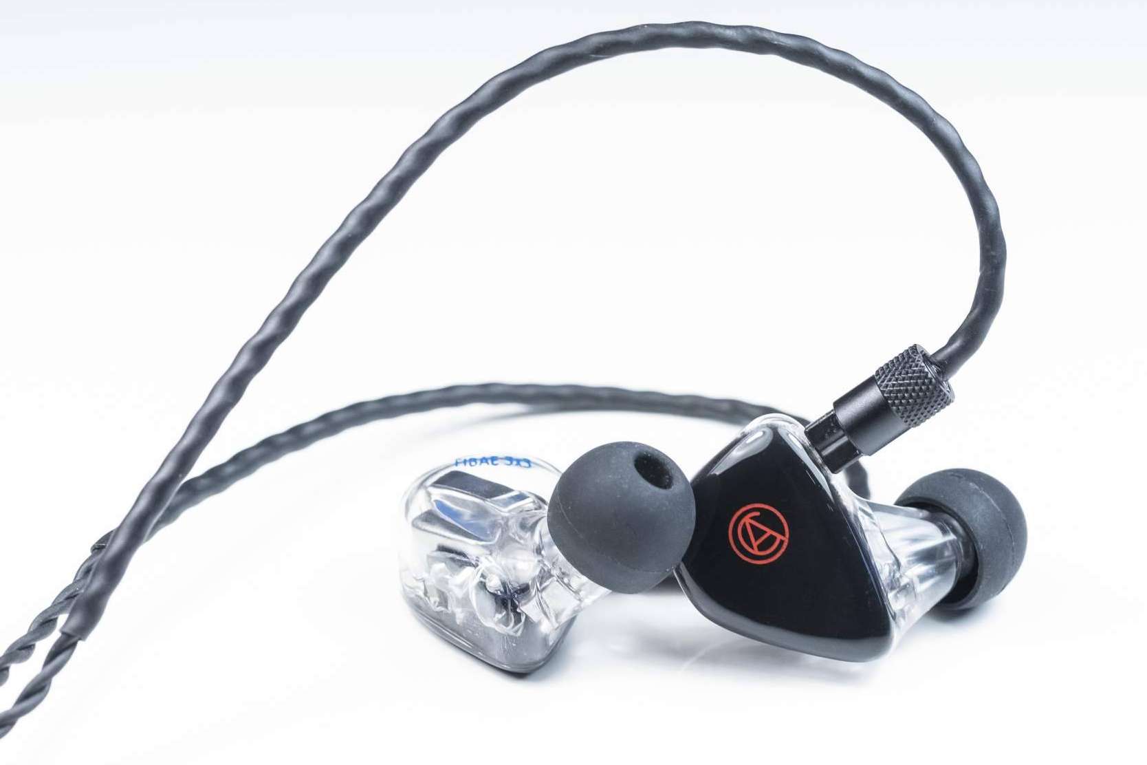Uso seguro de auriculares; Dr.Dears comparte dos consejos esenciales