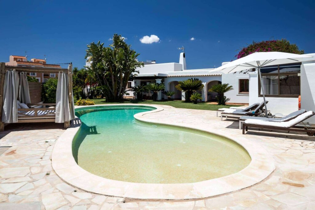 Can Corda presenta casas de vacaciones diseñadas para el descanso y el confort