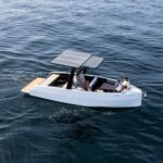 La empresa vasca que revoluciona la navegación con barcos eléctricos solares