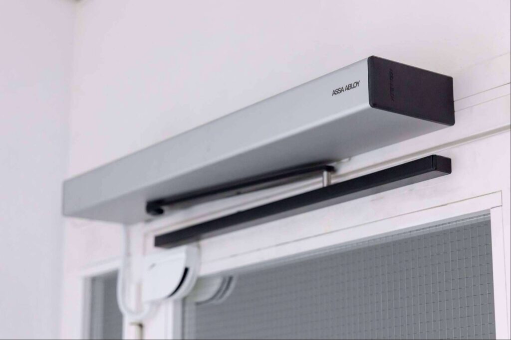 SW300-S de ASSA ABLOY establece un nuevo estándar en diseño y ahorro energético