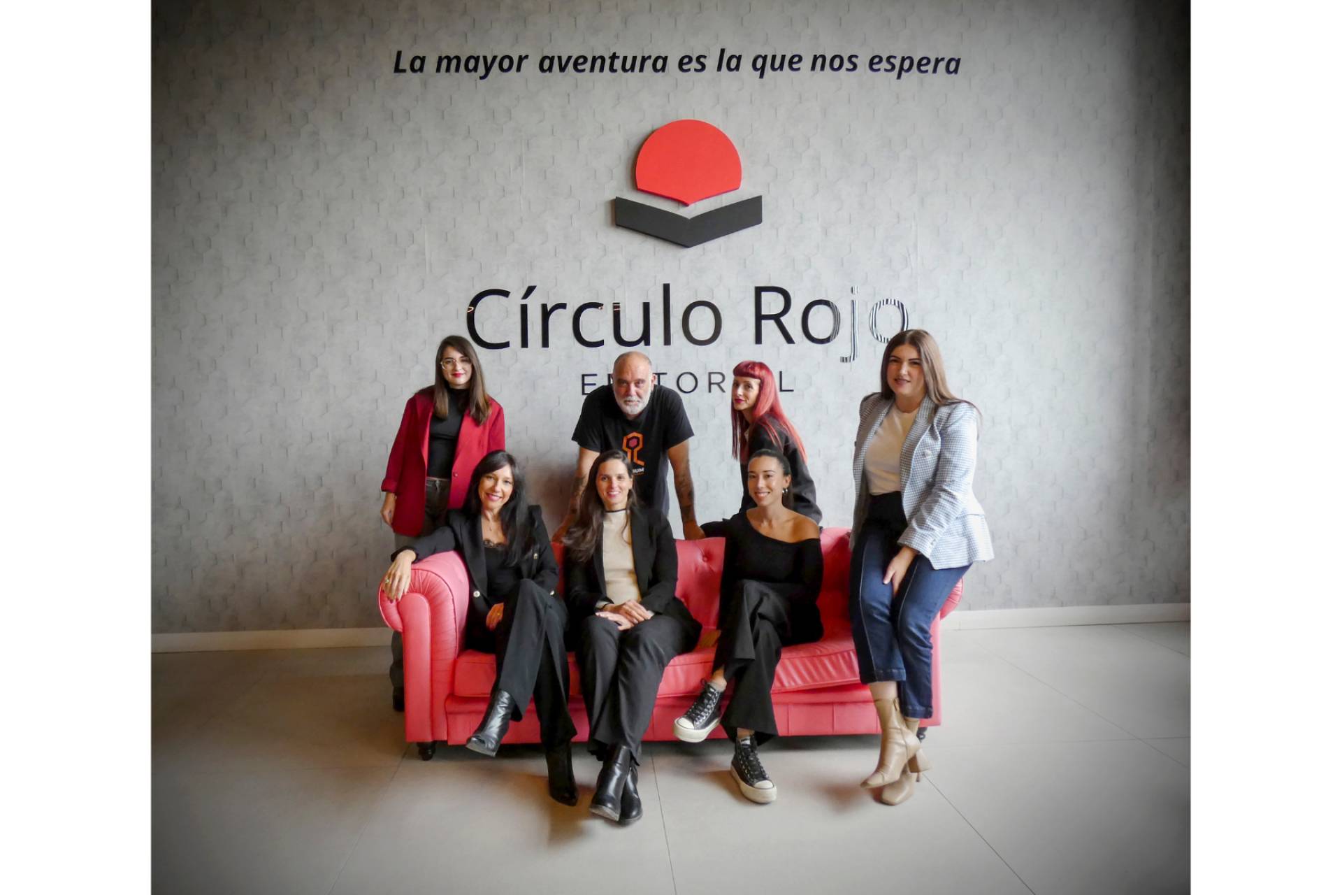 ¿Qué opinan los autores sobre Editorial Círculo Rojo? Descubre su experiencia y casos de éxito