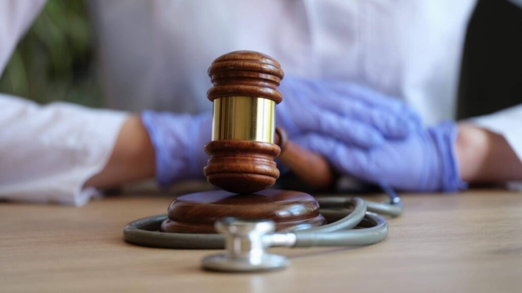 Claves legales para calcular indemnizaciones por negligencias médicas en partos