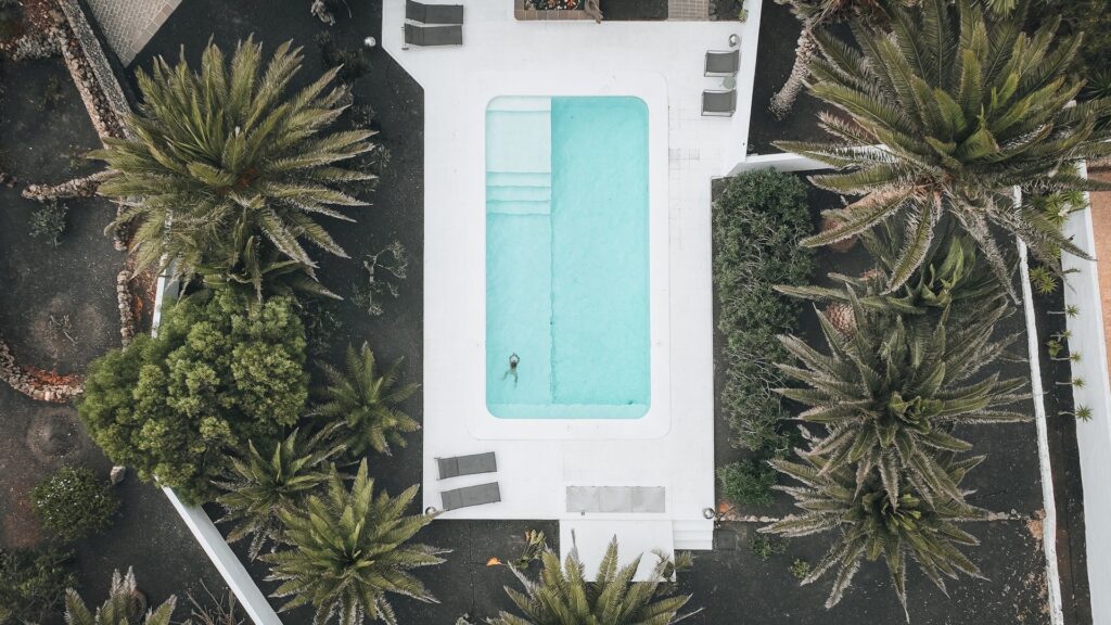 Villa Amonita: arquitectura consciente en Lanzarote con cerámica de APE Grupo