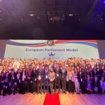 Jóvenes de Andalucía y Canarias trasladan a El Centro Inglés los debates del Parlamento Europeo