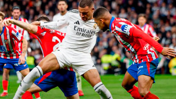 Superderbi con empate que abre un duelo total, suspense con Julian, y  liderazgo de Mbappé