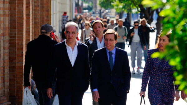 Begoña Gómez pierde cátedra extraordinaria y sus dos másteres, y David Sánchez el trabajo en Diputación de Badajoz
