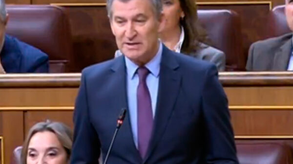 Confunde servir a los españoles con sacar tajada de ello