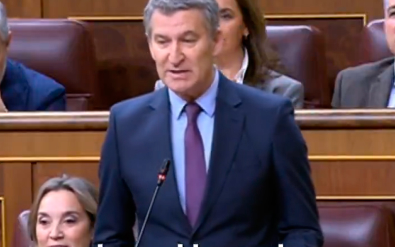 Confunde servir a los españoles con sacar tajada de ello Confunde servir a los españoles con sacar tajada de ello