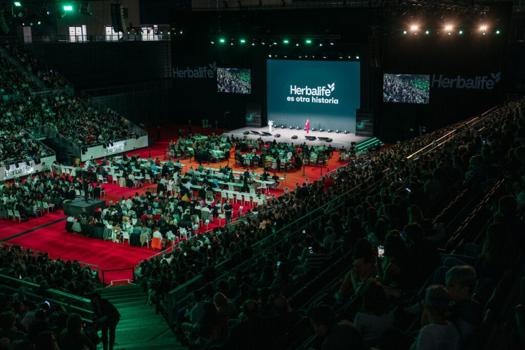 Herbalife reúne a sus distribuidores en Madrid reforzando su compromiso con la nutrición, el bienestar y la responsabilidad social