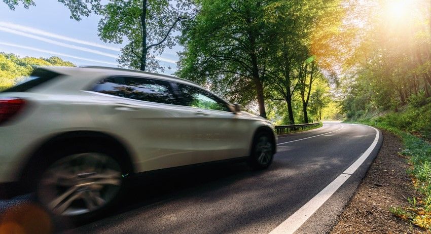 6 consejos para conducir con seguridad y proteger el vehículo durante los meses de más calor según Northgate
