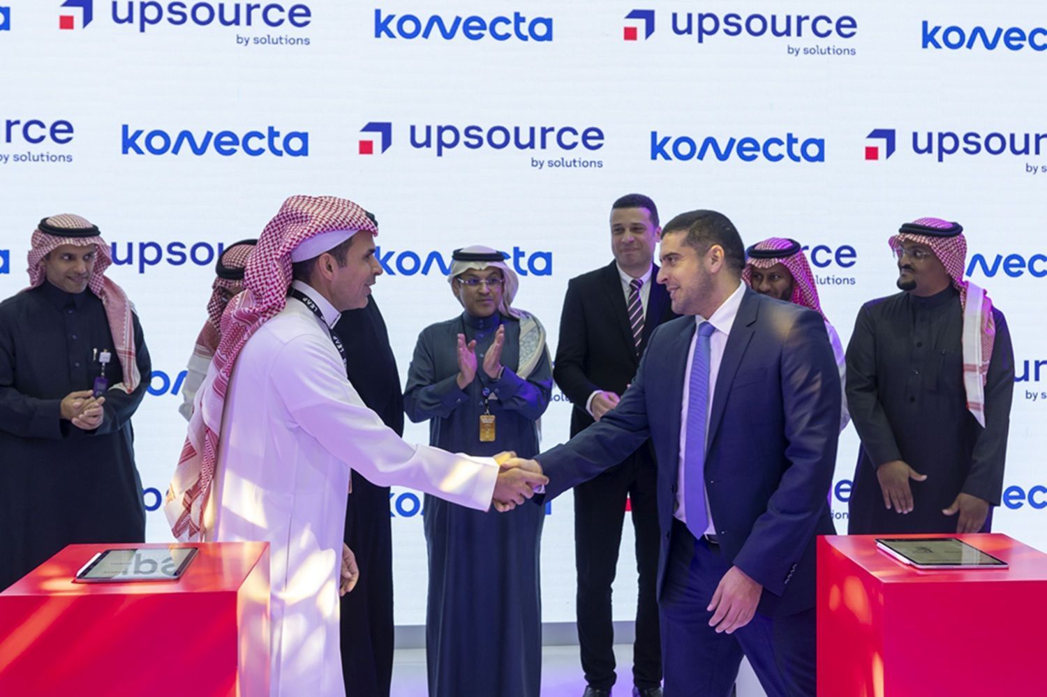 Konecta y upsource by solutions se unen para ofrecer soluciones de CX impulsadas por GenAI en Arabia Saudí Konecta y upsource by solutions se unen para ofrecer soluciones de CX impulsadas por GenAI en Arabia Saudí