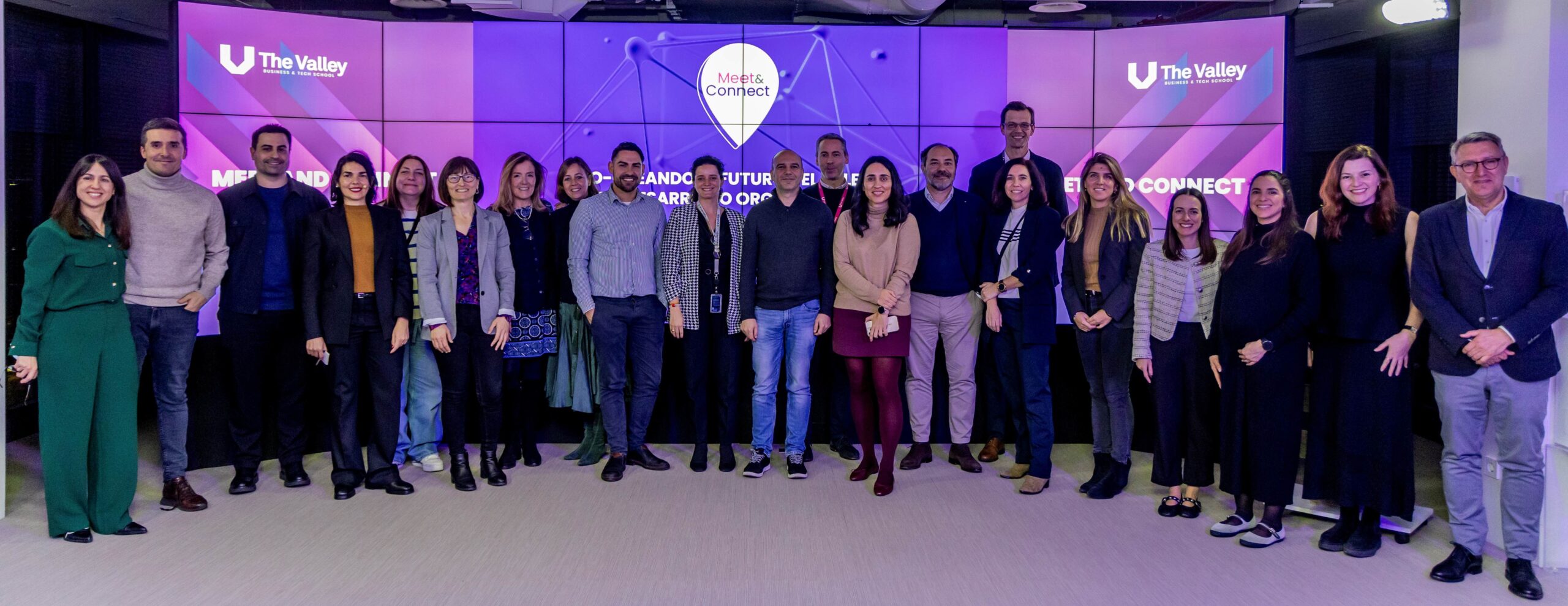 Co-creando el futuro del talento: IA y el nuevo rol de RRHH en el desarrollo organizacional Co-creando el futuro del talento: IA y el nuevo rol de RRHH en el desarrollo organizacional