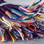 Qué son los conductores eléctricos y su importancia en la vida diaria