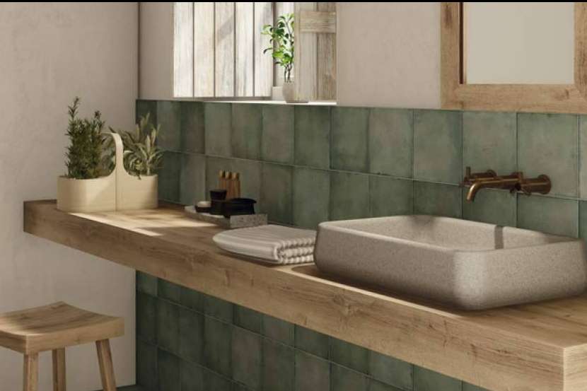 Mundo Cerámicas presenta un catálogo especializado en azulejos para piscinas y exteriores