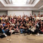Del empleo sin propósito a una vida ayudando a otros; la transformación profesional que está ganando fuerza