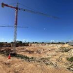 Las primeras grúas de Larimar City & Resort ya son visibles; el proyecto toma forma