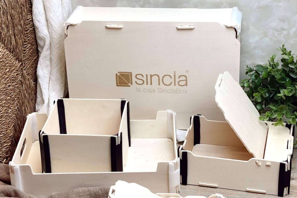 Sincla, innovación en packaging; cajas de madera automontables para e-commerce y eventos