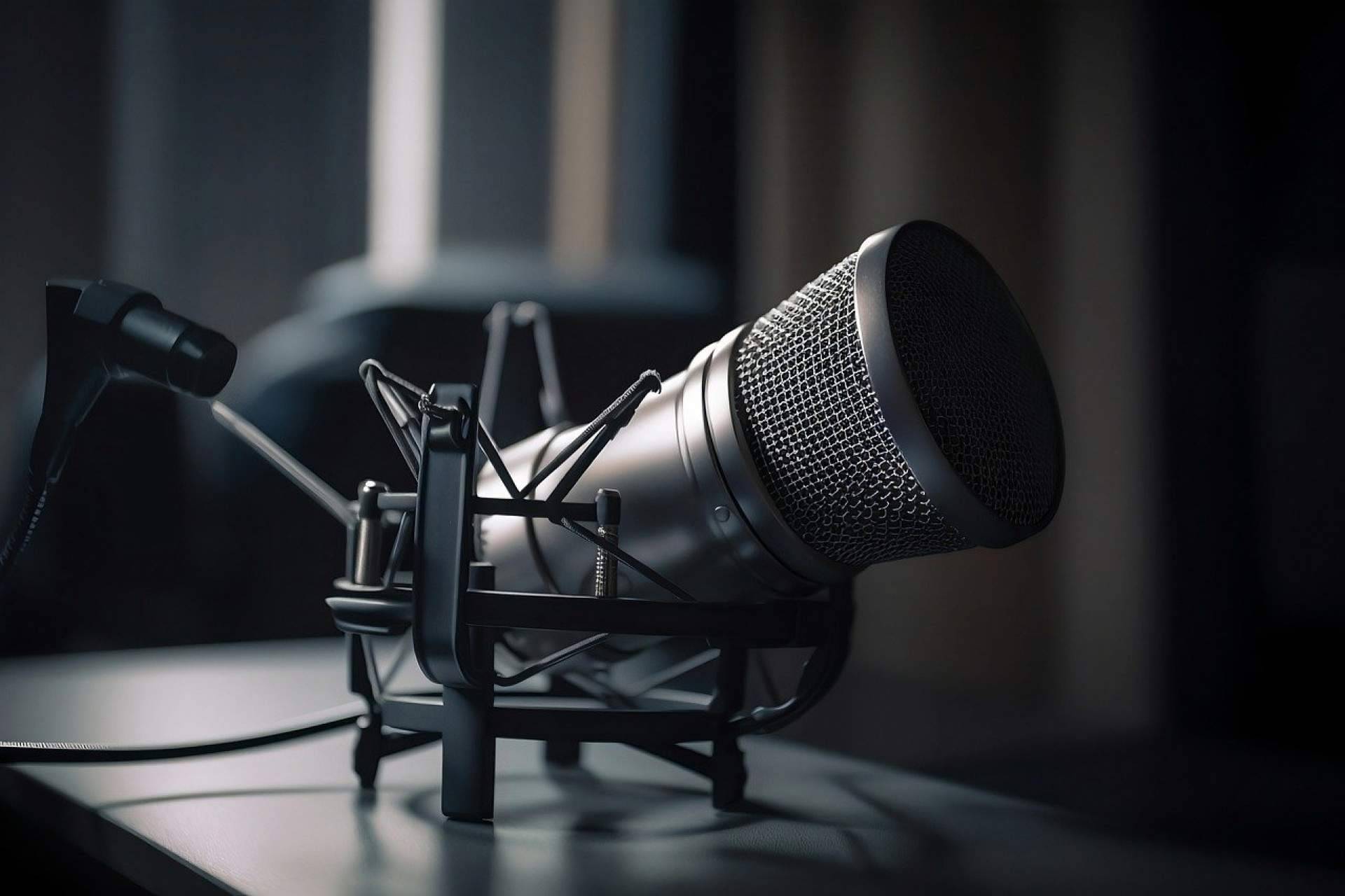 Ventajas de externalizar el podcast de una empresa Ventajas de externalizar el podcast de una empresa