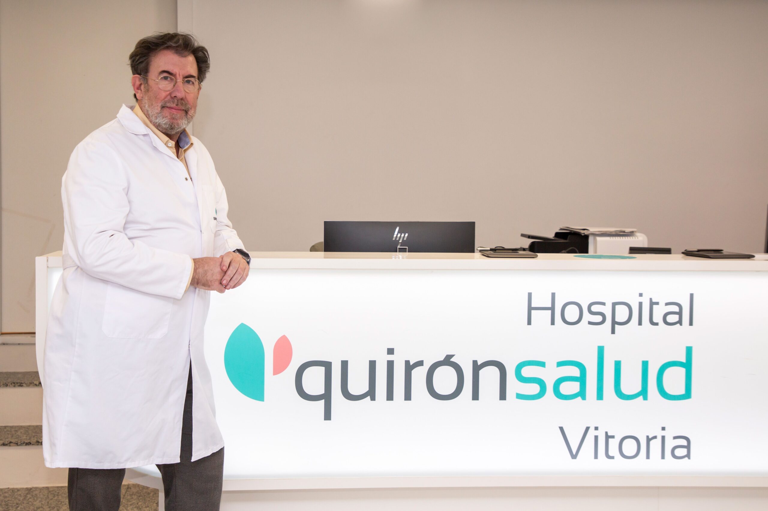 “Debemos acostarnos aproximadamente a la misma hora todos los días y debemos garantizar un número de horas que oscilen entre las 7 y las 9 horas”, doctor Carlos Egea Santaolalla