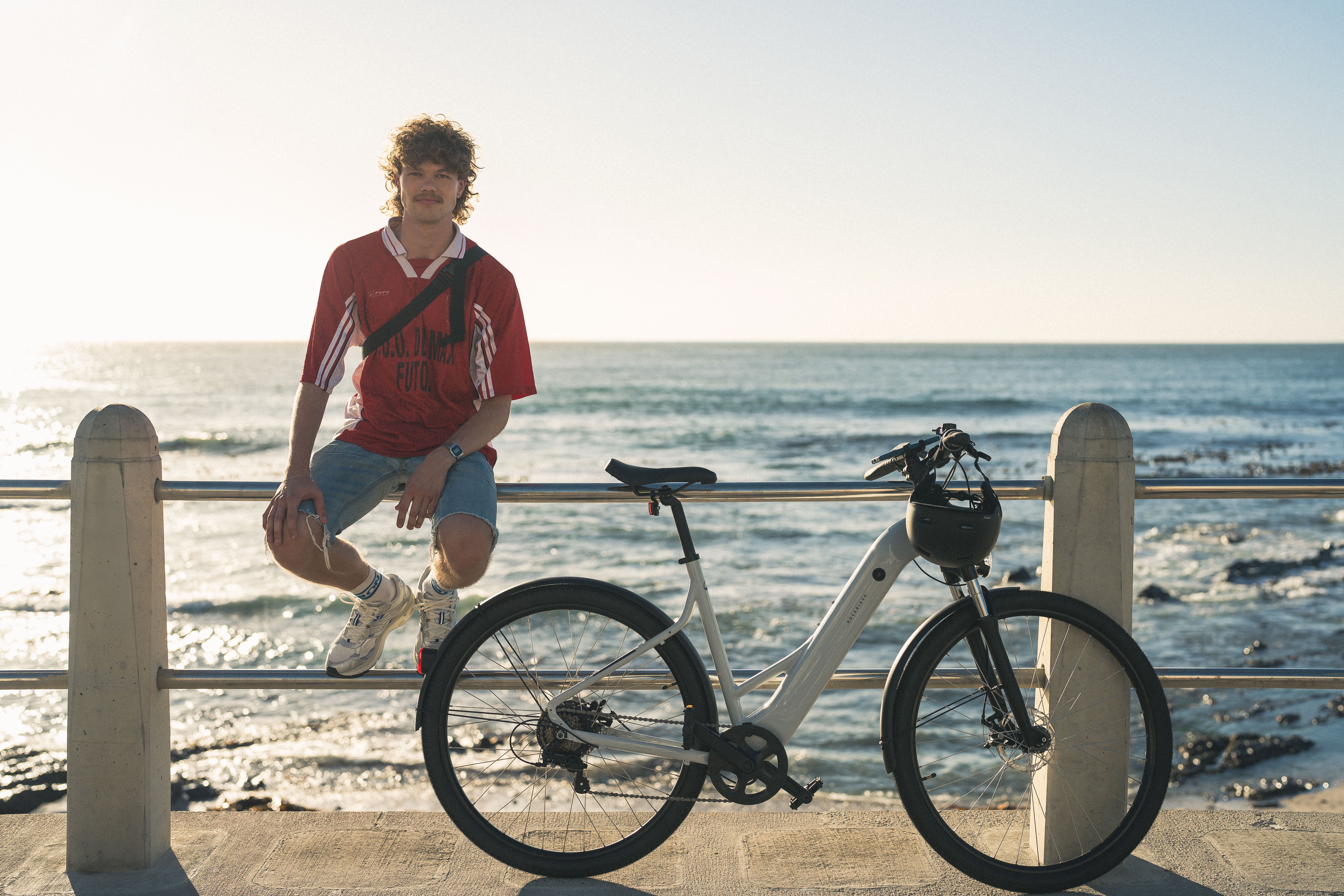 La manera más rápida y sostenible de cruzar la ciudad de punta a punta: las e-bikes de Decathlon