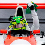 Hamilton se impone a Piastri y Mad Max en una emocionante carrera al Sprint