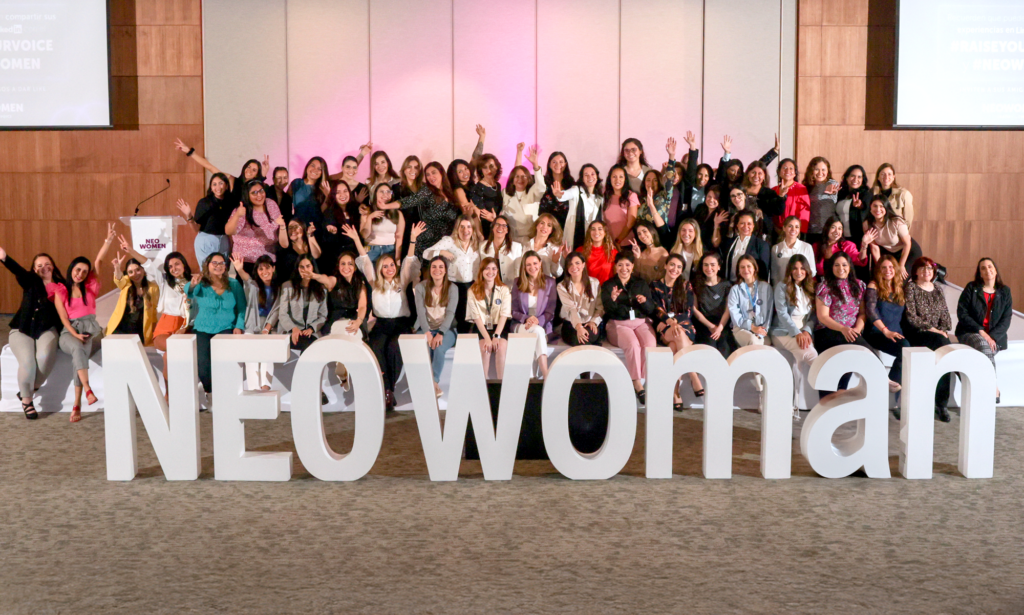 NEORIS lanza Academia Morada, una iniciativa para impulsar el liderazgo femenino en tecnología