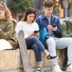 Espejos digitales: cómo impactan los likes, la belleza canónica y un cuerpo musculado en la autoimagen de los adolescentes Espejos digitales: cómo impactan los likes, la belleza canónica y un cuerpo musculado en la autoimagen de los adolescentes