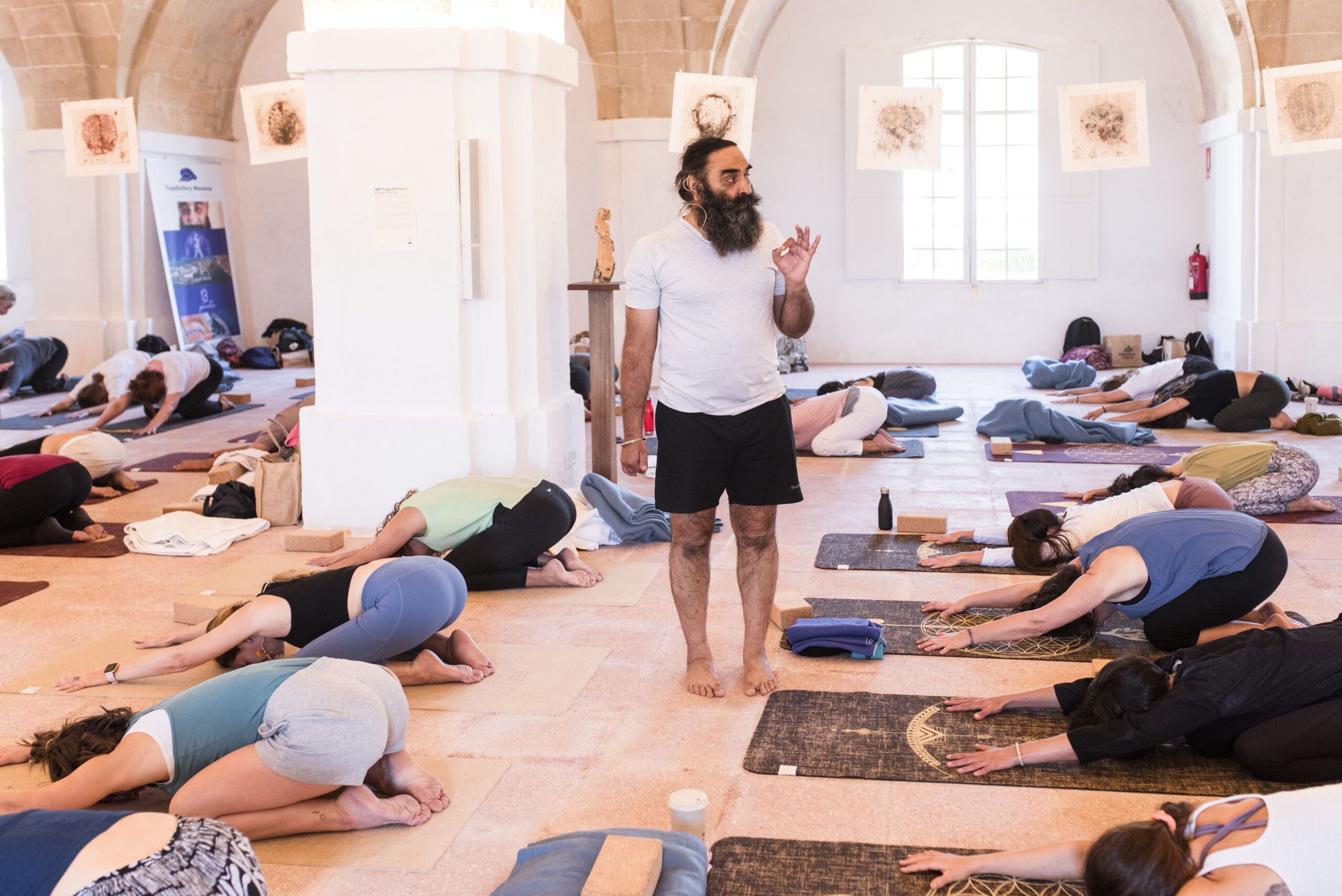 The Yoga Gallery 2025 vuelve en junio a Menorca y LLeida