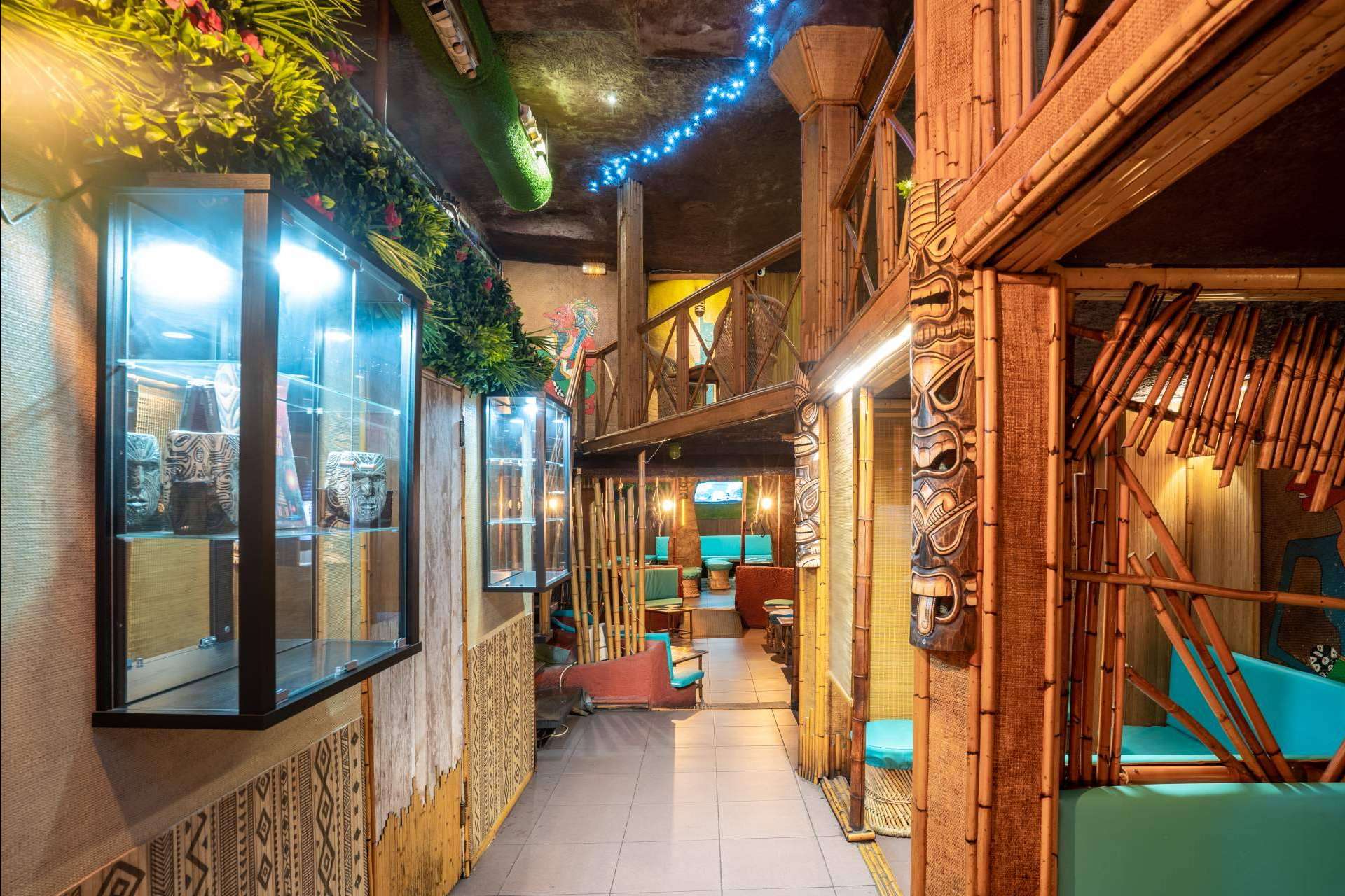 Kahiki, el destino imprescindible para disfrutar de la auténtica coctelería hawaiana en Barcelona Kahiki, el destino imprescindible para disfrutar de la auténtica coctelería hawaiana en Barcelona