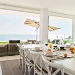 Villa Alkaram ofrece el alquiler de una casa de lujo en Zahara de los Atunes con servicios personalizados