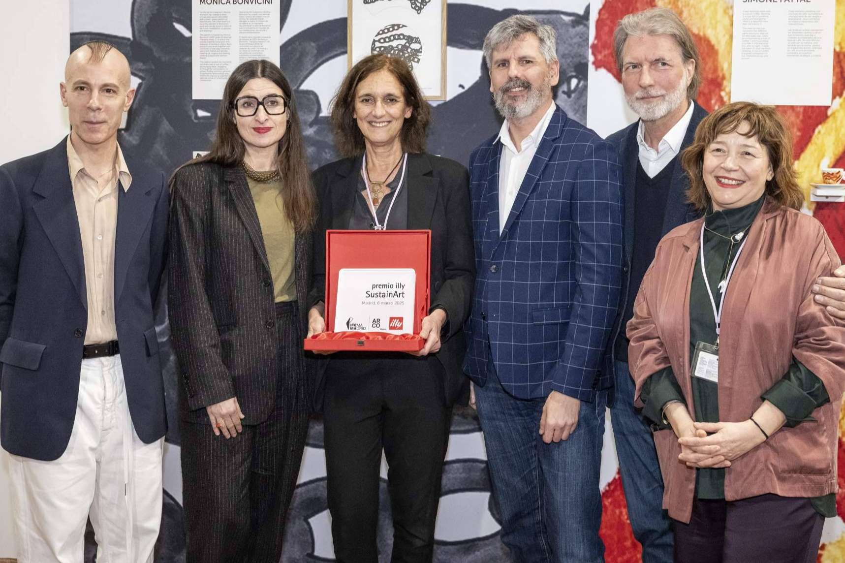 Claudia Pagès se hace con el 18º Premio illy SustainArt, dedicado al mecenazgo de jóvenes promesas del Arte Contemporáneo Claudia Pagès se hace con el 18º Premio illy SustainArt, dedicado al mecenazgo de jóvenes promesas del Arte Contemporáneo