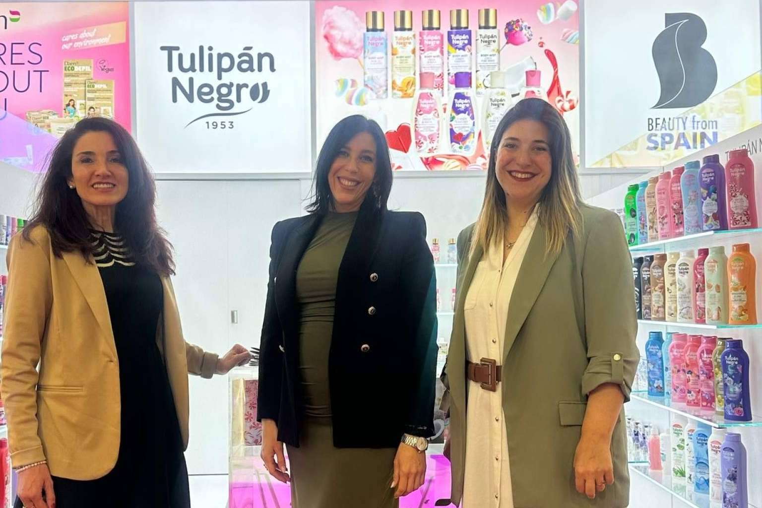 Briseis, junto a su marca insignia, Tulipán Negro, consolidan su presencia en Cosmoprof Bolonia 2025 Briseis, junto a su marca insignia, Tulipán Negro, consolidan su presencia en Cosmoprof Bolonia 2025