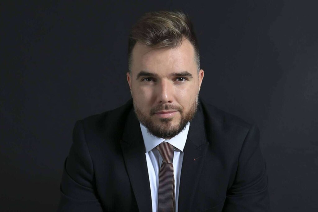 Saguar Real Estate pone a la venta un bajo con jardín en Punta Galea, Las Rozas de Madrid