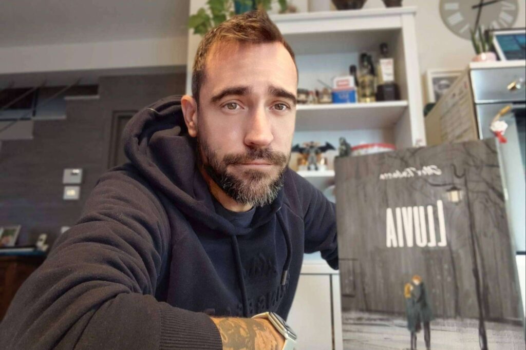 Alex Rabassa nos sumerge en las emociones humanas con su nueva novela ´Lluvia´.