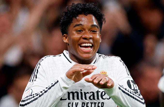 El Real Madrid con dudas recibe a un Valencia al alza antes de su choque con el Arsenal