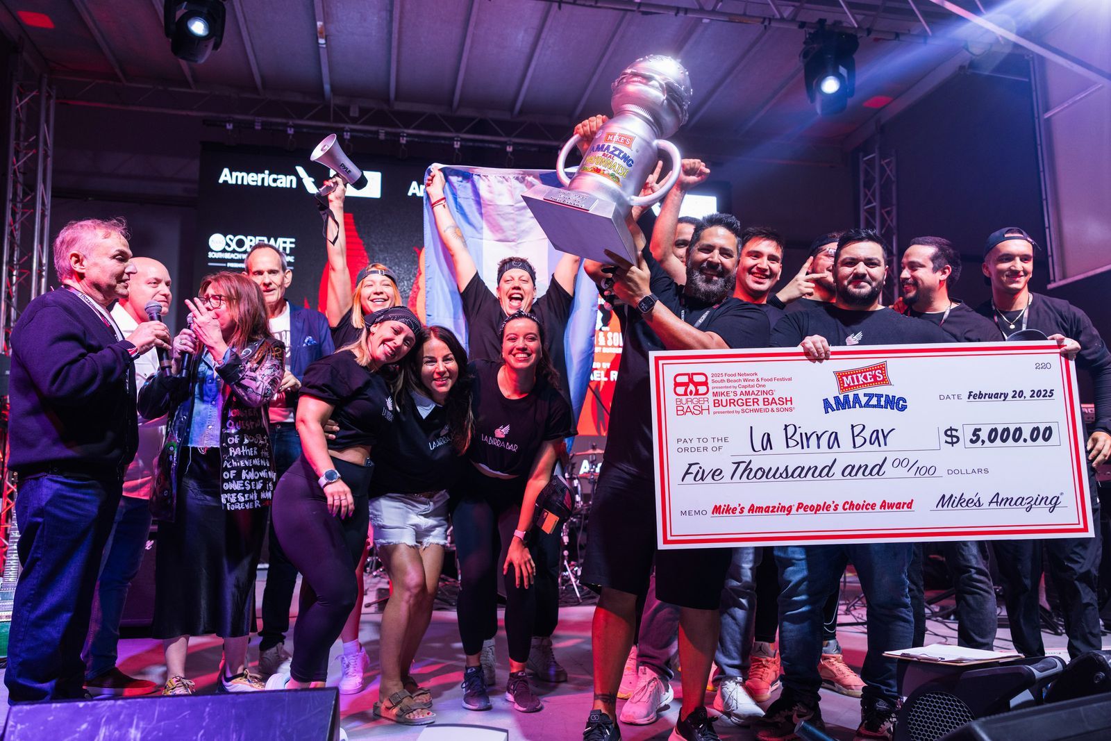 La Birra Bar hace historia en Estados Unidos y gana por segundo año el premio a la mejor hamburguesa del mundo