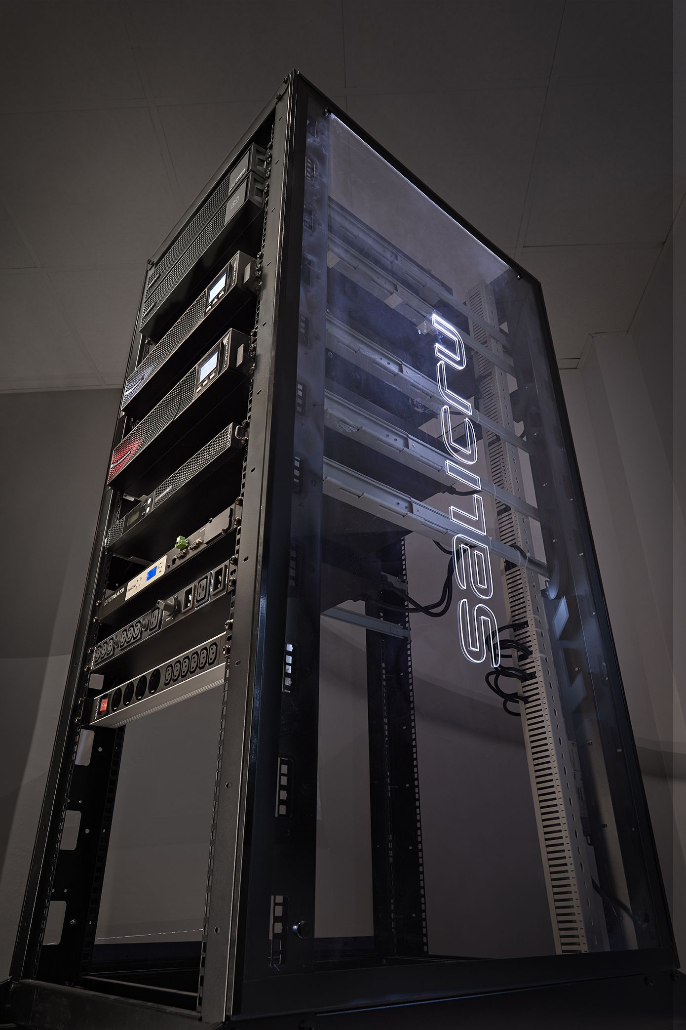 Los SAI/UPS, guardaespaldas del suministro eléctrico