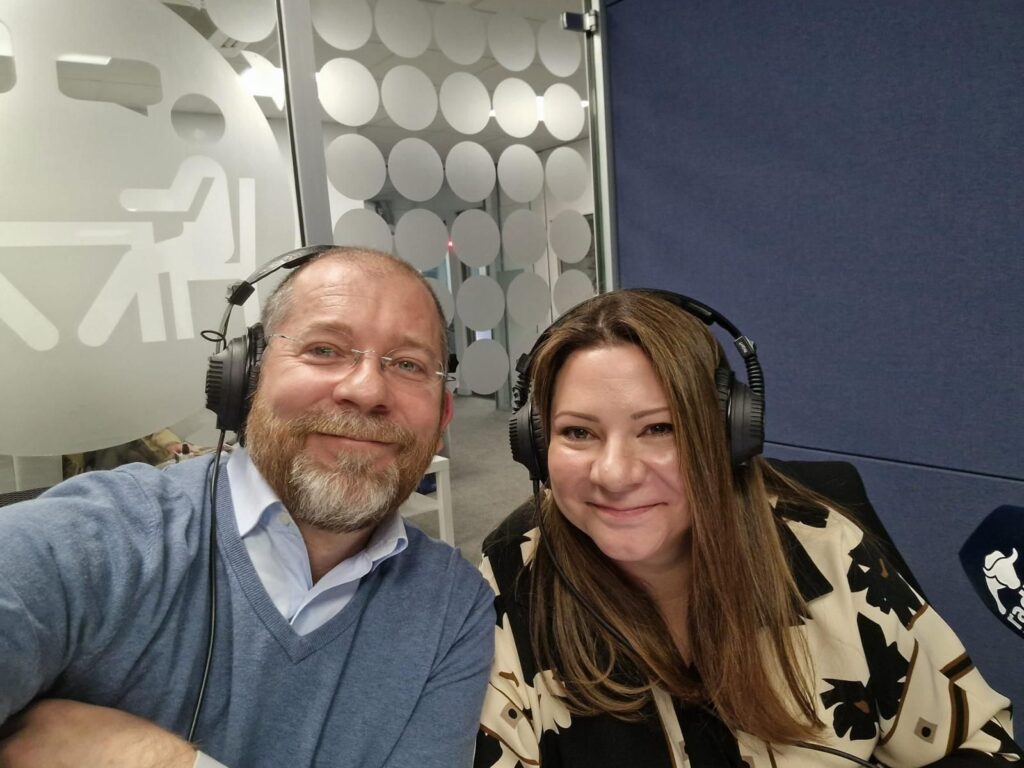 “Cultura Emprende”: el altavoz empresarial que democratiza el acceso a los medios desde Radio Intereconomía