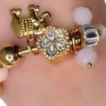 Estiloneu anticipa las tendencias del verano en pulseras y tobilleras de bisutería