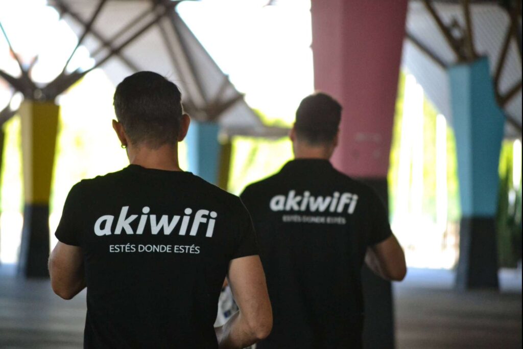 Akiwifi lanza su servicio de internet de temporada para quienes solo necesitan conexión en periodos concretos
