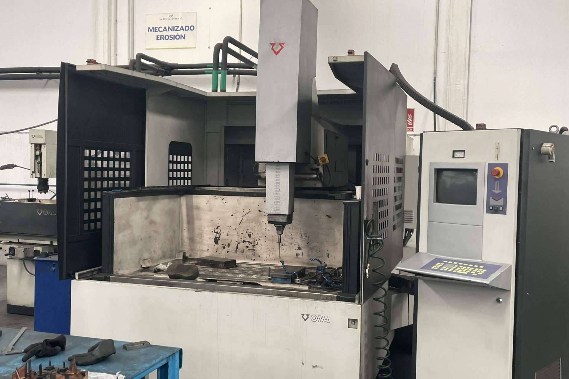 Moldes Tucciberica liquida 60 lotes de productos con una valoración de 216.735 € Moldes Tucciberica liquida 60 lotes de productos con una valoración de 216.735 €