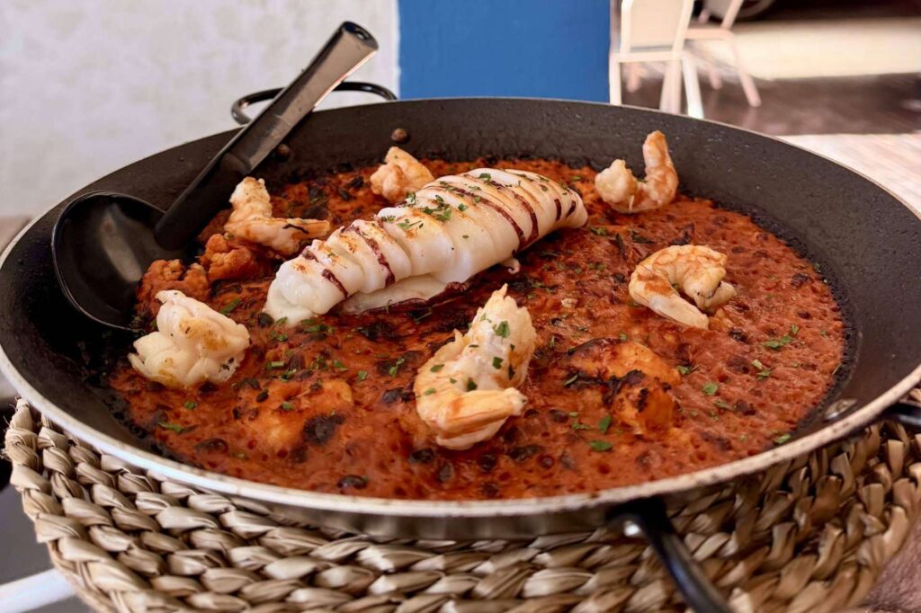 Casaamigos Playa, cocina del Mediterráneo entre dos playas icónicas de Málaga